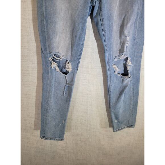 American Eagle Mom Jeans Womens 4 Light Blue Wash High Rise Stretch Distressed - Picture 4 of 10